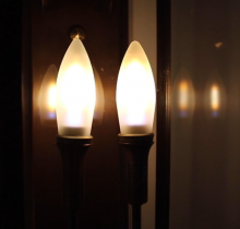 The Coppersmith 703001 - Gold Flame Candelabra Flame Bulb-Classic Frost